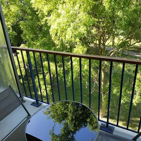 Bonvallet - Studio paisible et chaleureux avec balcon Amiens Chambre photo