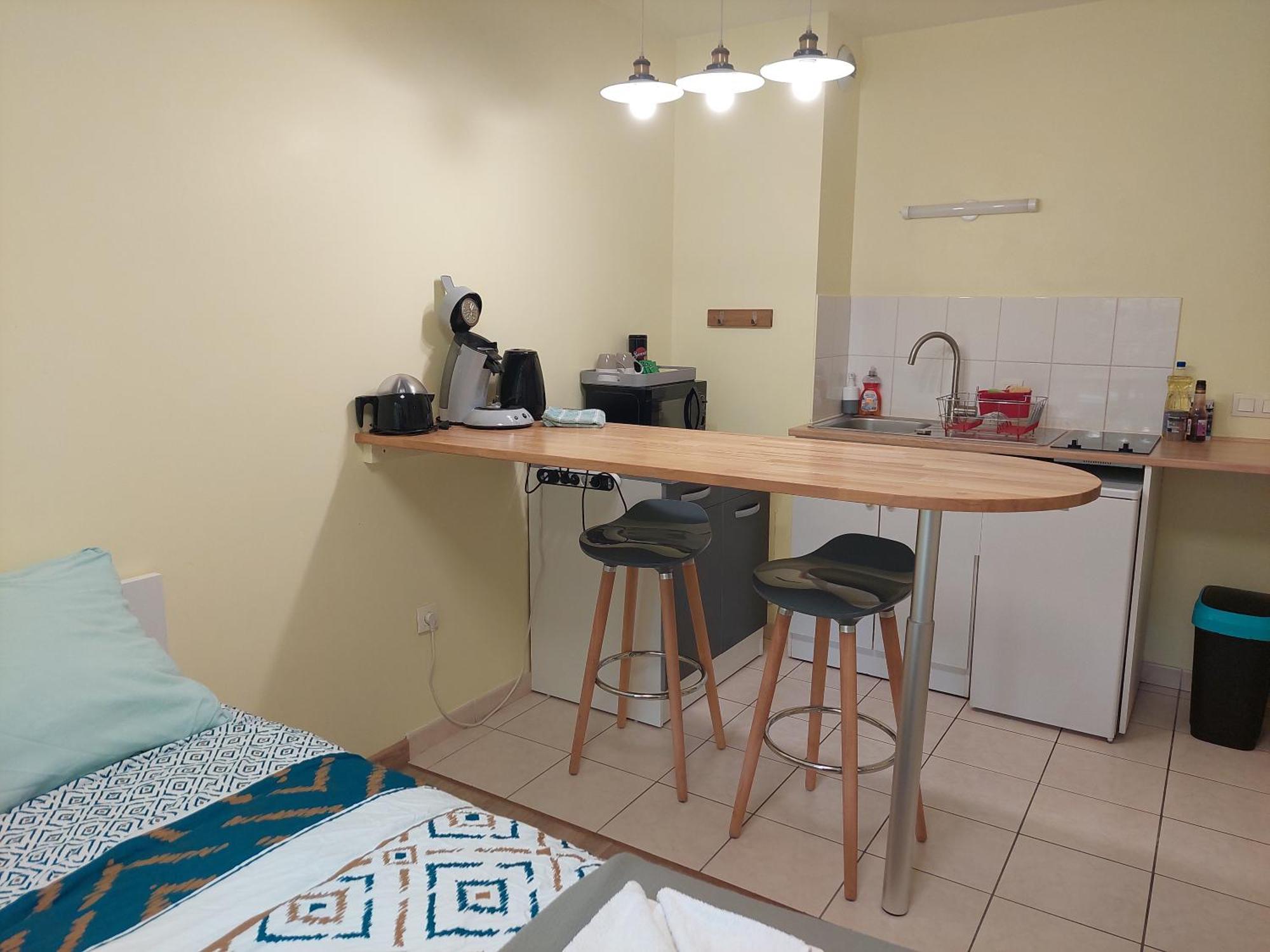 Bonvallet - Paisible Et Chaleureux Avec Balcon Amiens